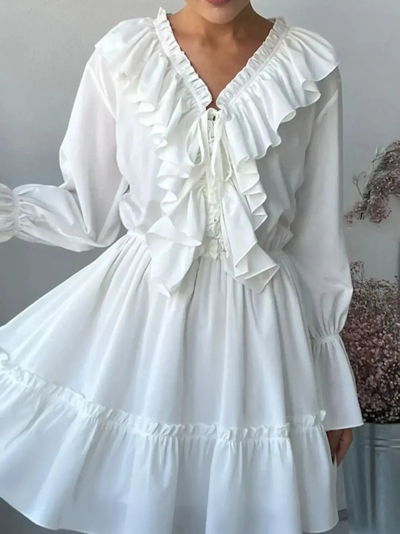 Zofia - Elegante minivestido de manga larga con volante