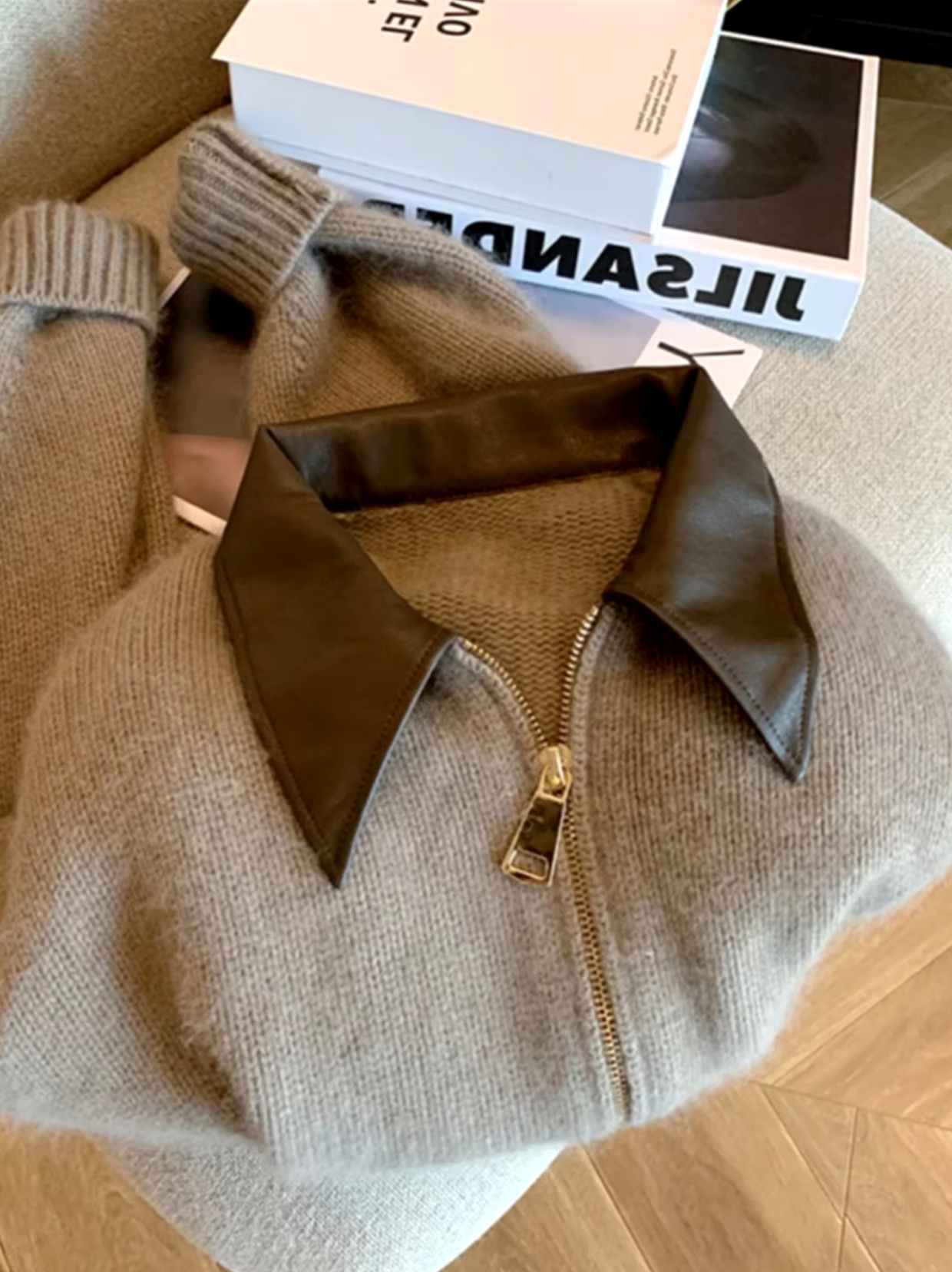 Valentina – Cárdigan con cuello de piel