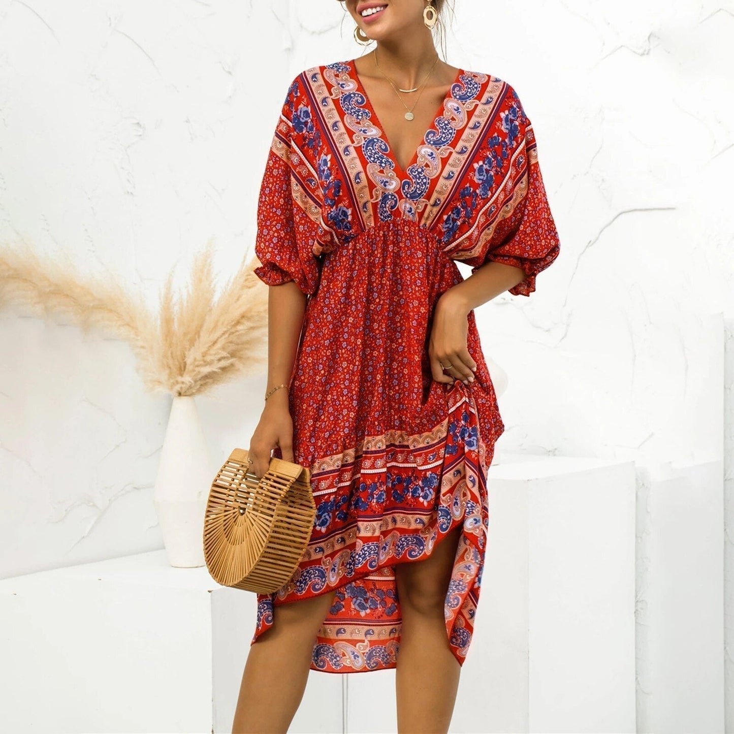 Verosha - Elegante vestido midi floral de media manga y profundo escote en V