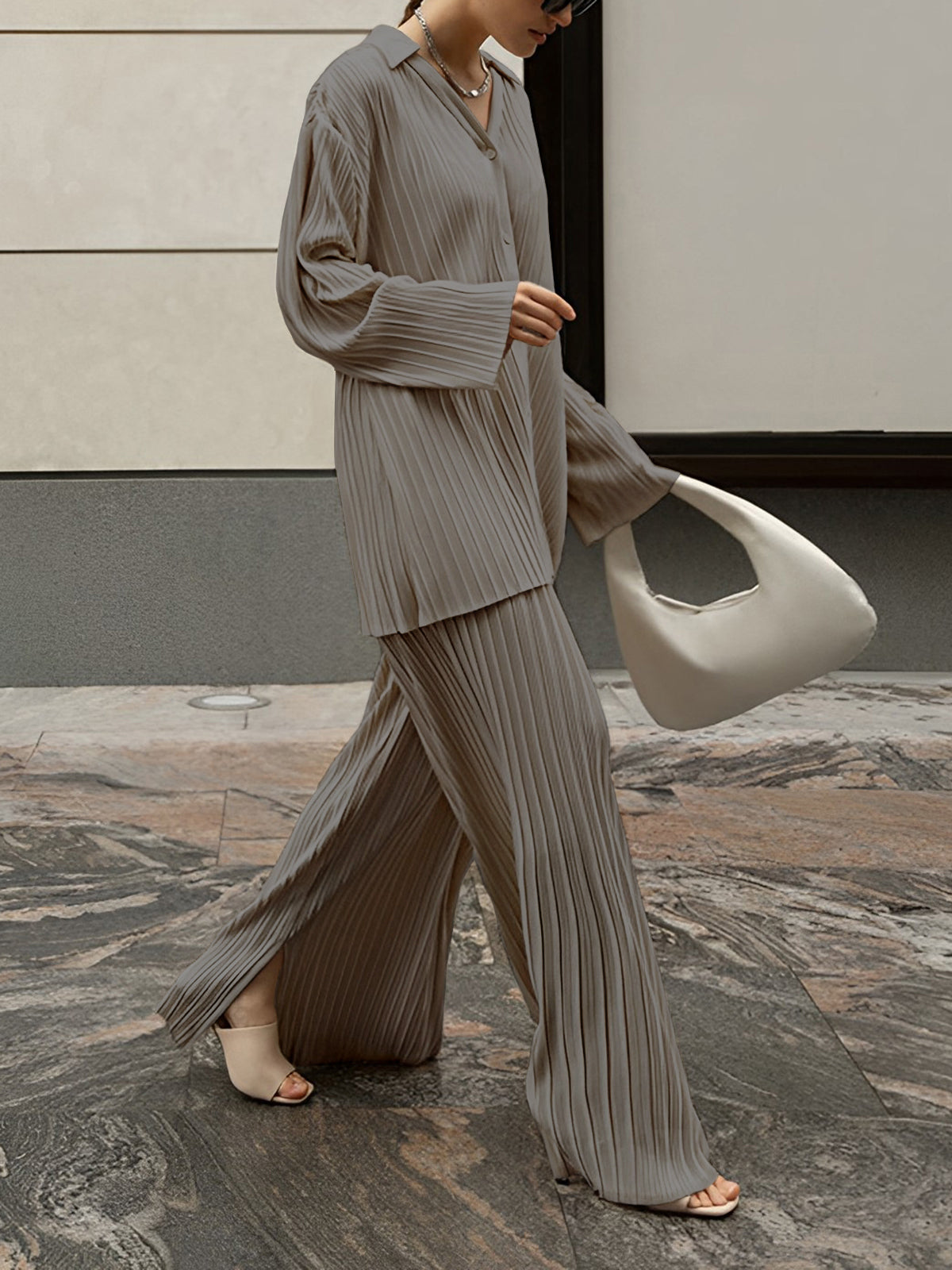 Valery - Elegante conjunto de blusa plisada de manga larga y pantalón ancho