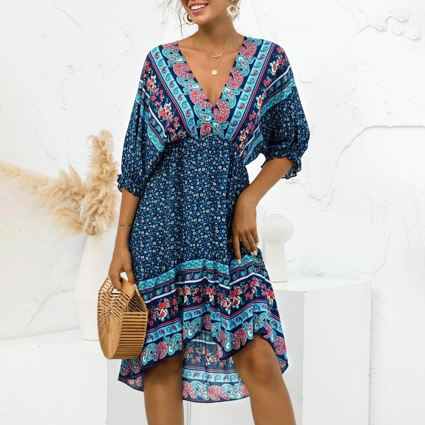 Verosha - Elegante vestido midi floral de media manga y profundo escote en V